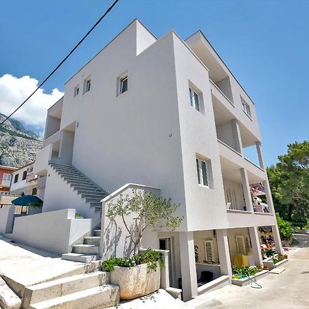 Guesthouse Lara Makarska Eksteriør billede