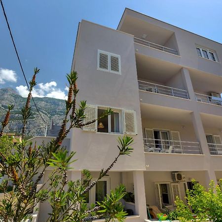 Guesthouse Lara Makarska Eksteriør billede