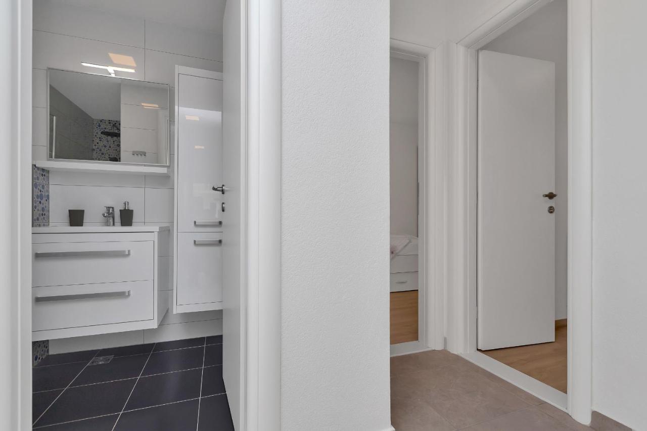 Guesthouse Lara Makarska Eksteriør billede